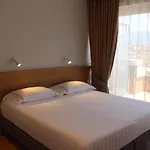 Apartamento Terrace Apartments, Near The Park Tirana