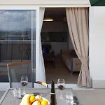 Terrace Apartments, Near The Park *