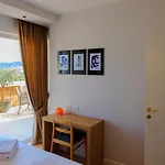 Terrace Apartments, Near The Park *