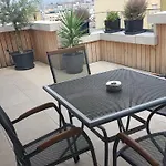 Terrace Apartments, Near The Park Apartamento *