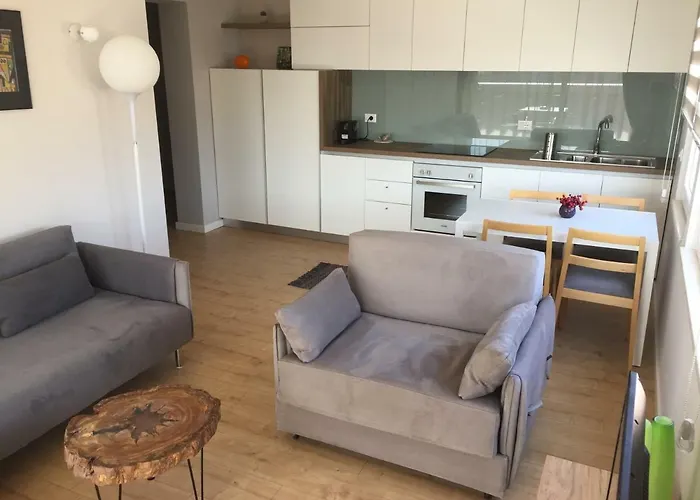 Terrace Apartments, Near The Park *
