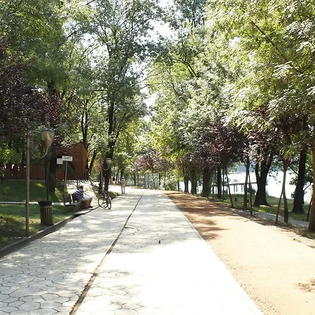 Апартаменты Terrace Apartments, Near The Park *