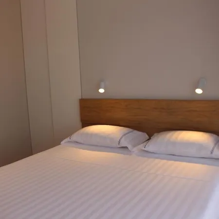 Апартаменты Terrace Apartments, Near The Park *