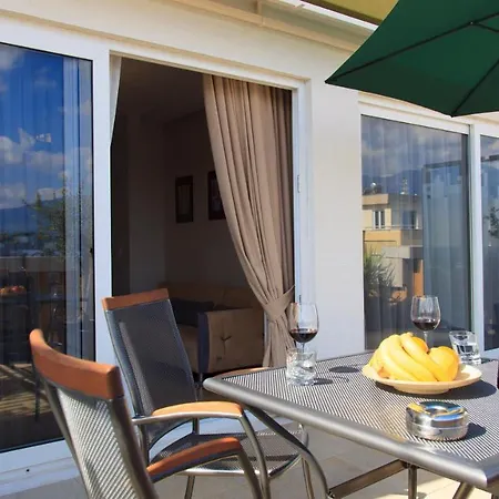 Terrace Apartments, Near The Park Апартаменты Тирана