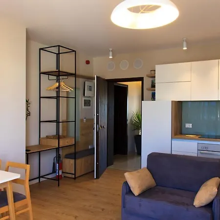 Terrace Apartments, Near The Park Апартаменты