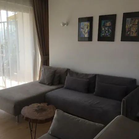 Апартаменты Terrace Apartments, Near The Park *