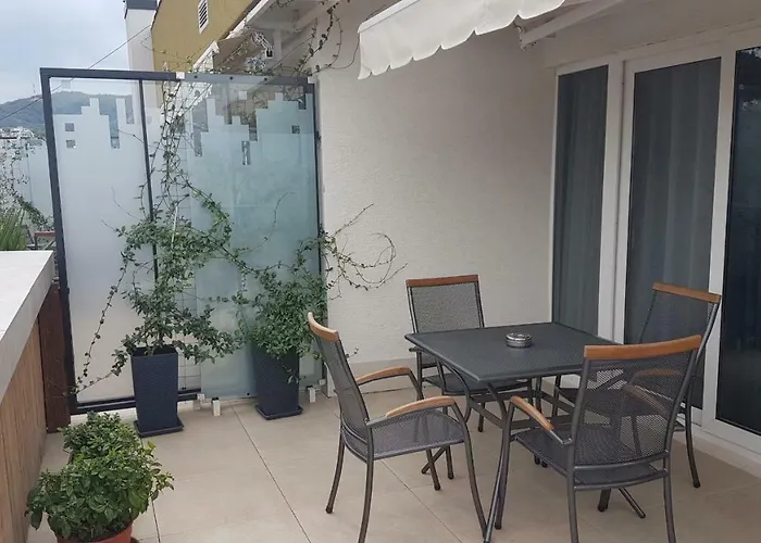 Apartment Terrace Apartments, Near The Park