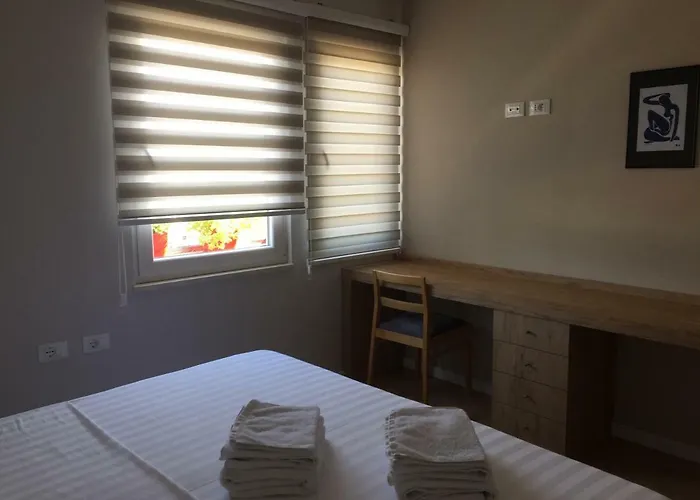 Terrace Apartments, Near The Park * טיראנה